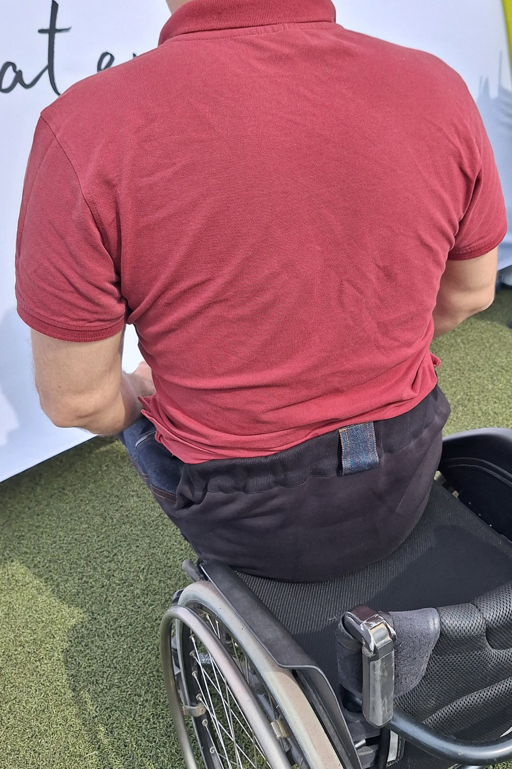 Rollstuhlgerechte Jeans für Herren mit heruntergelassener Vorderseite, 100 % Baumwolle