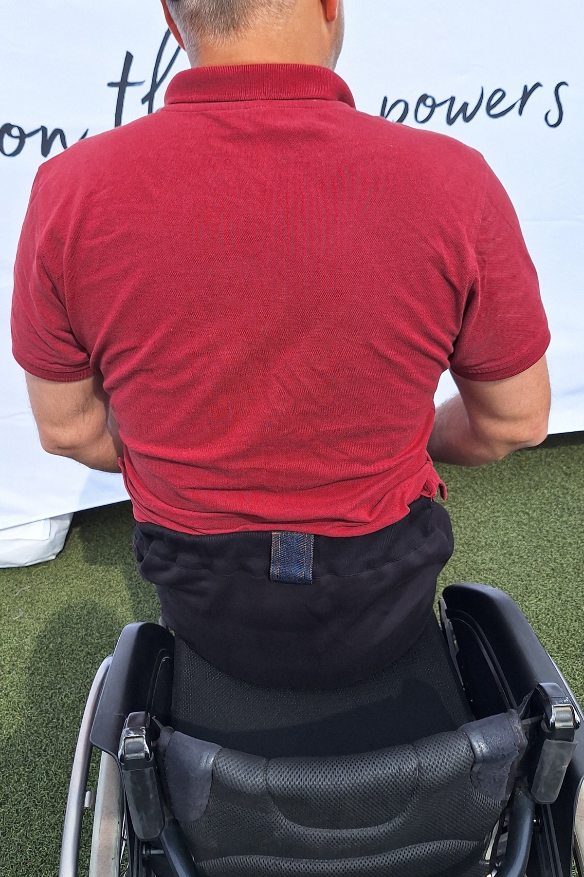 Rollstuhlgerechte Jeans für Herren mit heruntergelassener Vorderseite, 100 % Baumwolle