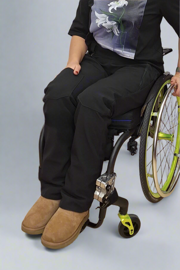 Rollstuhladaptive, warme Softshellhose für Damen