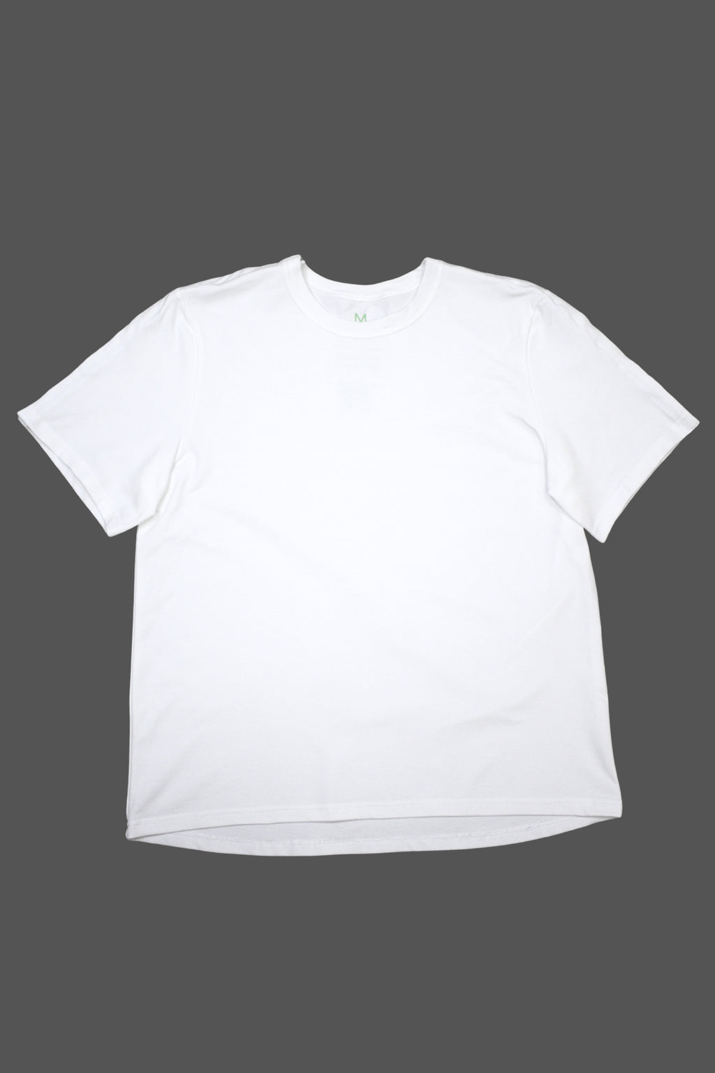 Adaptives Herren-T-Shirt mit zu öffnenden Schultern