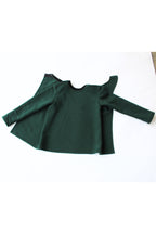 Sweatshirt für Kinder mit Unterstützungsbedarf beim Anziehen