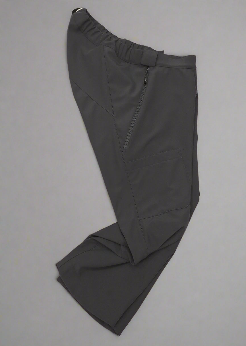Rollstuhladaptive, warme Softshellhose für Damen